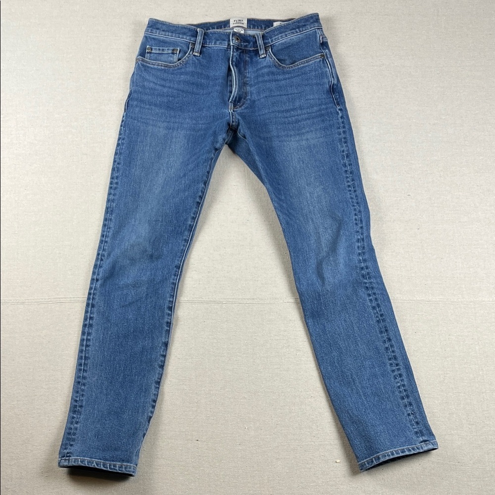 Flint and Tinder Slim Fit Jeans
Size: 29